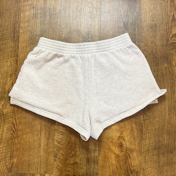 Aritzia TNA Cozy Sweat Fleece Perfect Micro Shorts Sz Small Heather - Picture 2 of 13